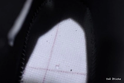 4 Laser Gum 539 Black Jordan SE Flexible Air CI1184-001 0905